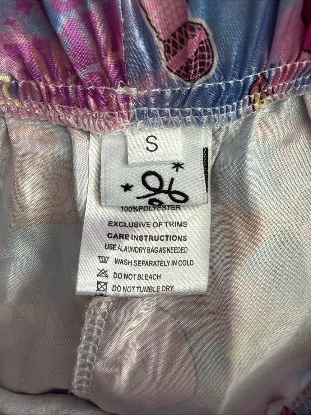 Lola & the Boys Swiftie Lovers Silky Pajama Set - Picture 7 of 7